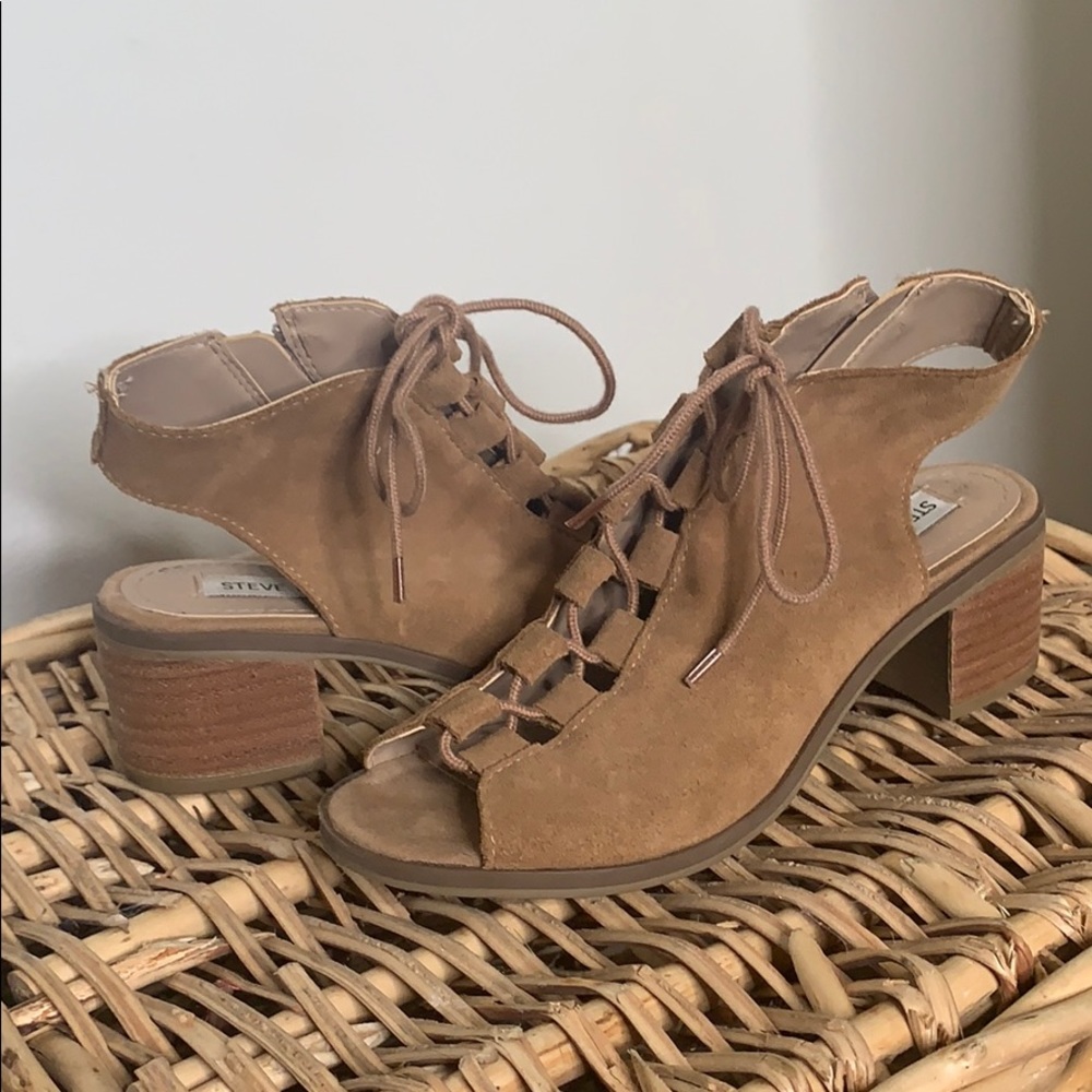 Steve Madden - Picture 3 of 3